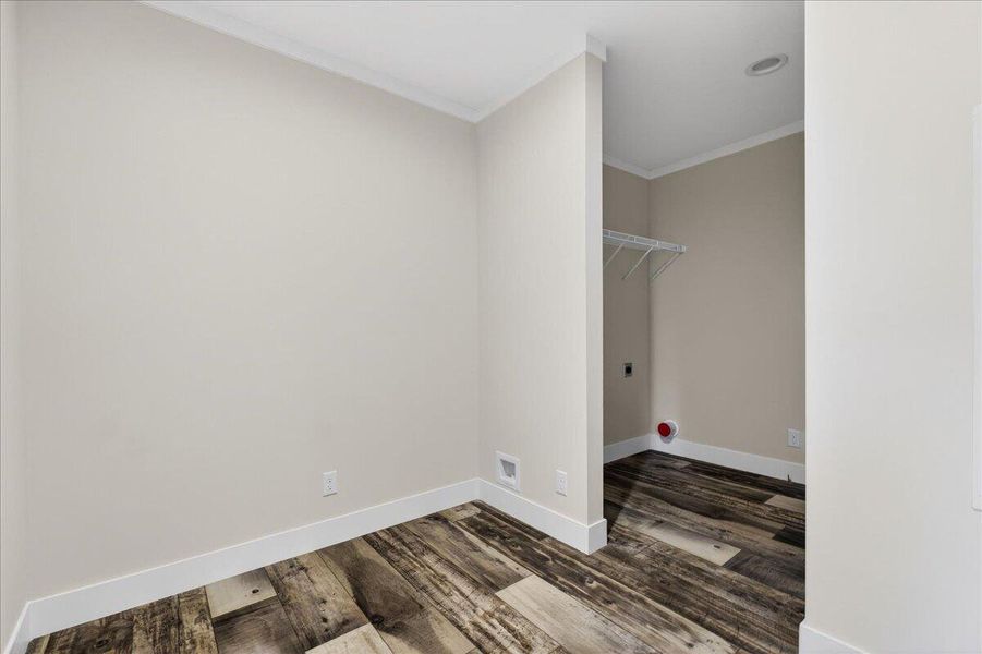 Spacious, unfurnished interior of a new home in , Walterboro (Image 28).