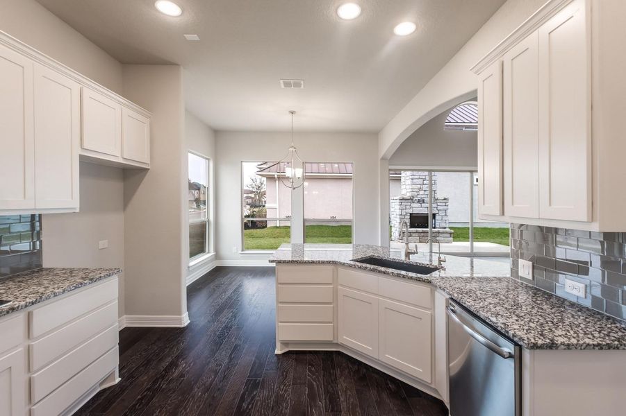 19 8350SierraHermosa 019 Mls