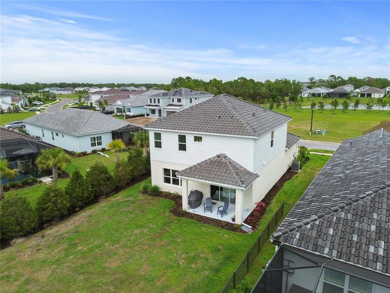 Exterior details and patio area of a home in , Sarasota (Image 4).