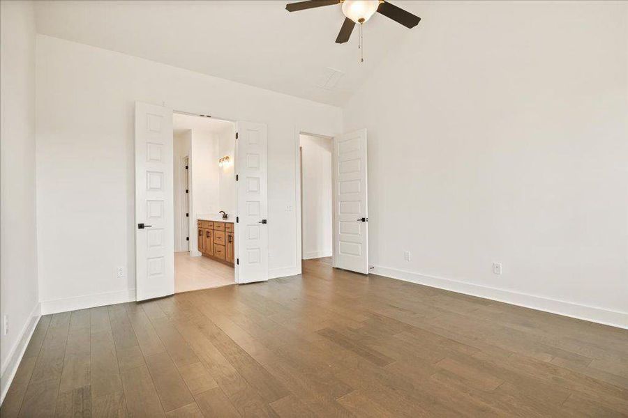 Spacious, unfurnished interior of a new home in Brooks Pond, Cumming (Image 41).