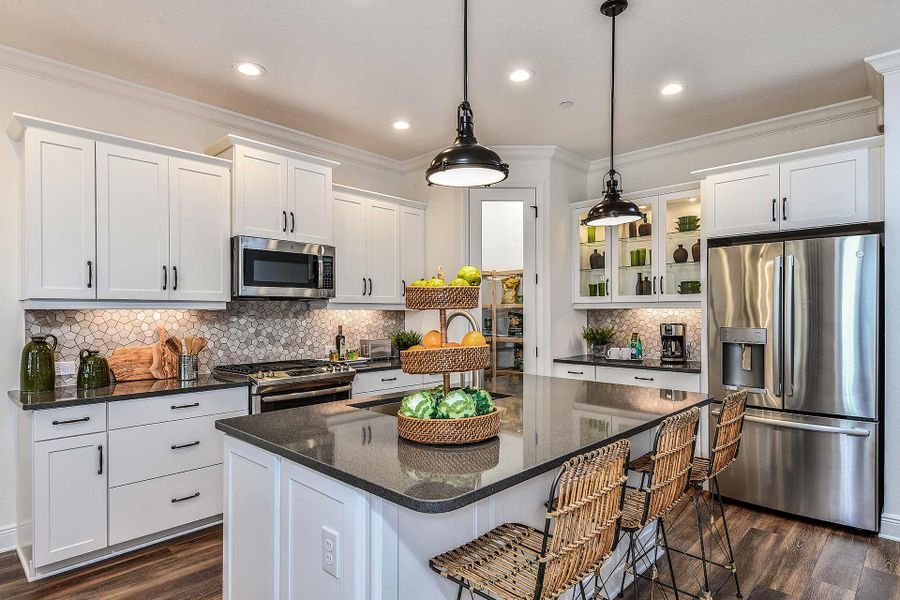 Representative furnished interior of a home built from the Meadow Brook by Neal Communities in Vicenza, Venice (Image 8).