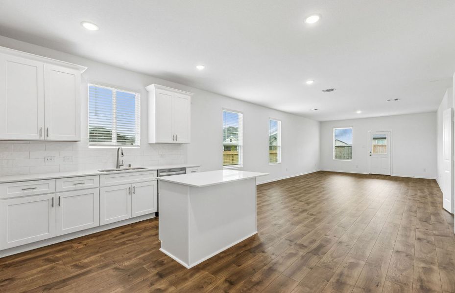 Furnished interior view inside a new home in Stokesbury, Waller (Image 3).