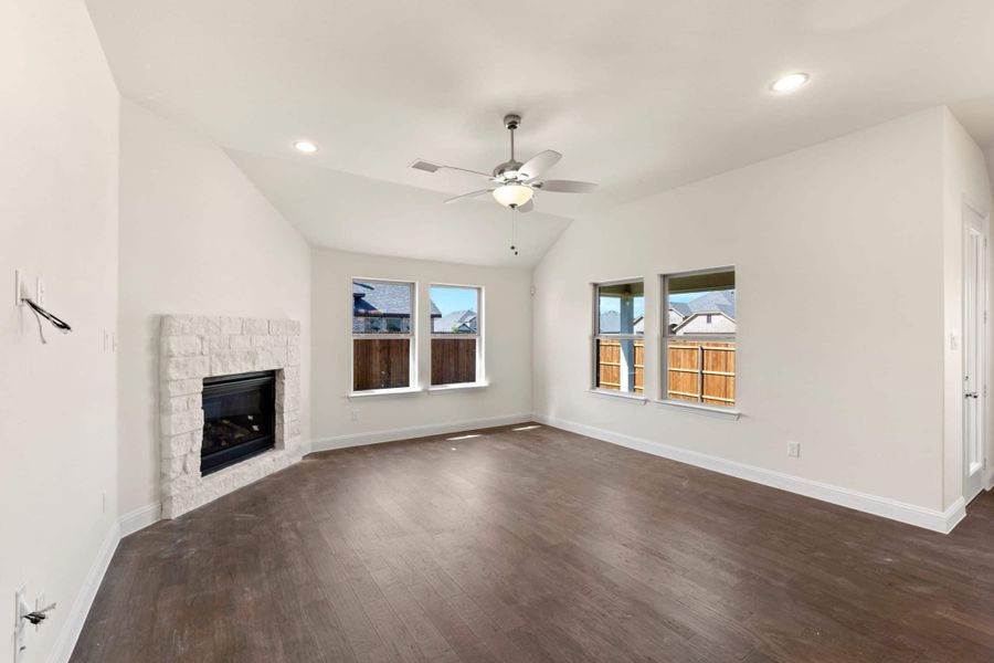 Representative unfurnished interior of a home built from the Colorado by UnionMain Homes in Walden Pond, Forney (Image 15).