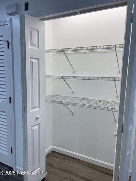 Spacious, unfurnished interior of a new home in , Jacksonville (Image 13).