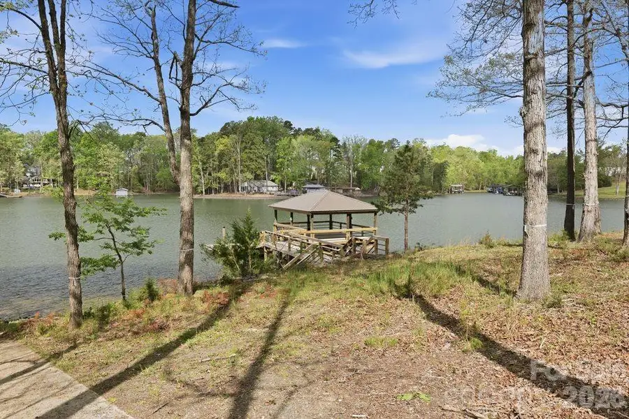 The Coves on Lake Wylie Community