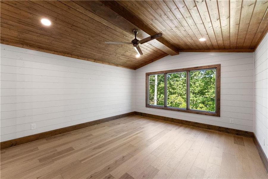 Spacious, unfurnished interior of a new home in , Dahlonega (Image 57).