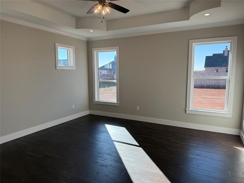 Spacious, unfurnished interior of a new home in , Abilene (Image 8).