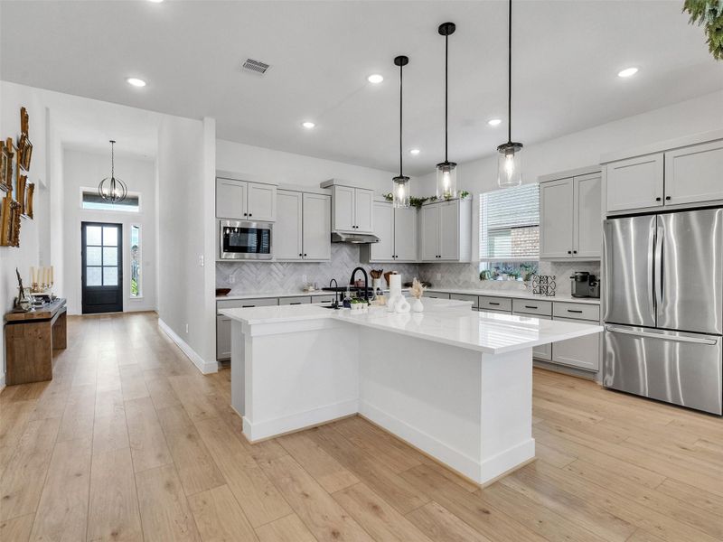 Furnished interior view inside a new home in Cherrywood Estates, Tomball (Image 8).