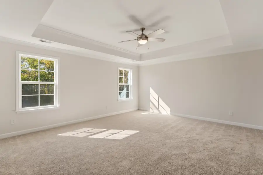 Spacious, unfurnished interior of a new home in Parris Meadows, Chesnee (Image 27).