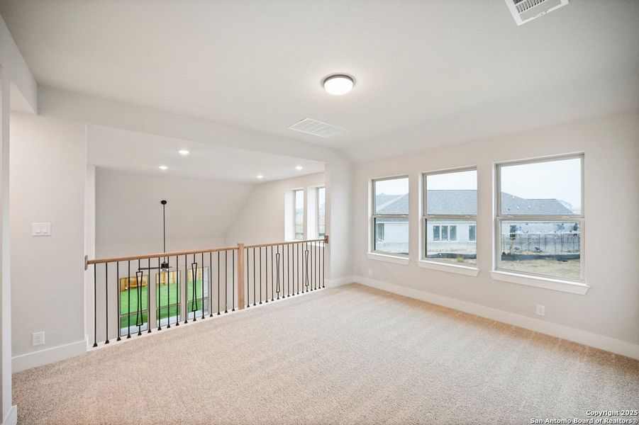 Spacious, unfurnished interior of a new home in Homestead, Schertz (Image 20).