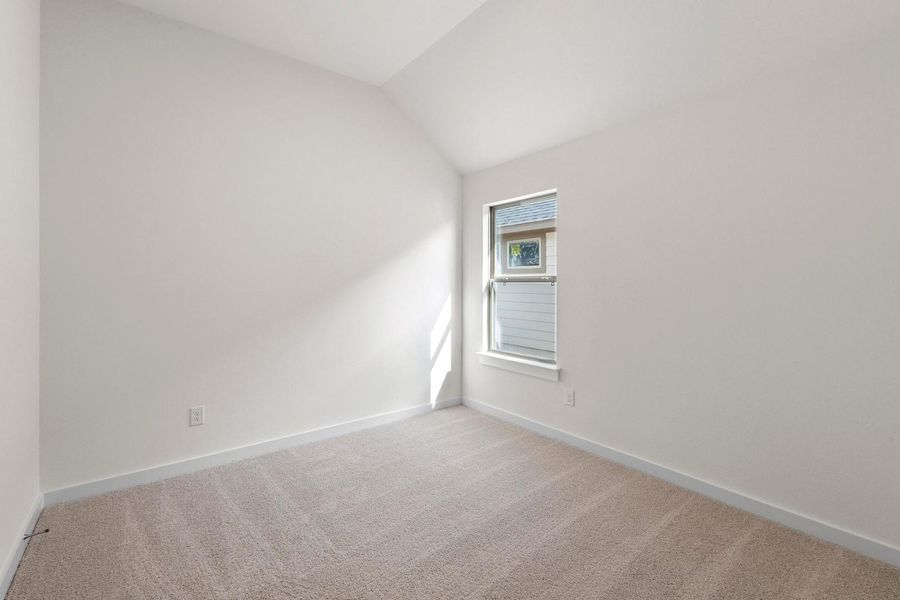 Spacious, unfurnished interior of a new home in Prairie Winds, Hutto (Image 24).