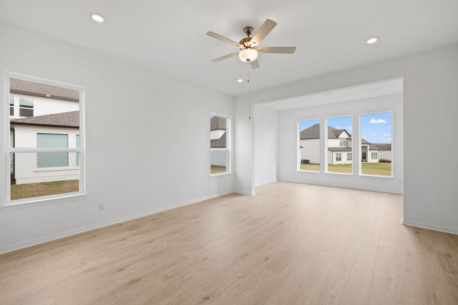 Spacious, unfurnished interior of a new home in , Leander (Image 25).