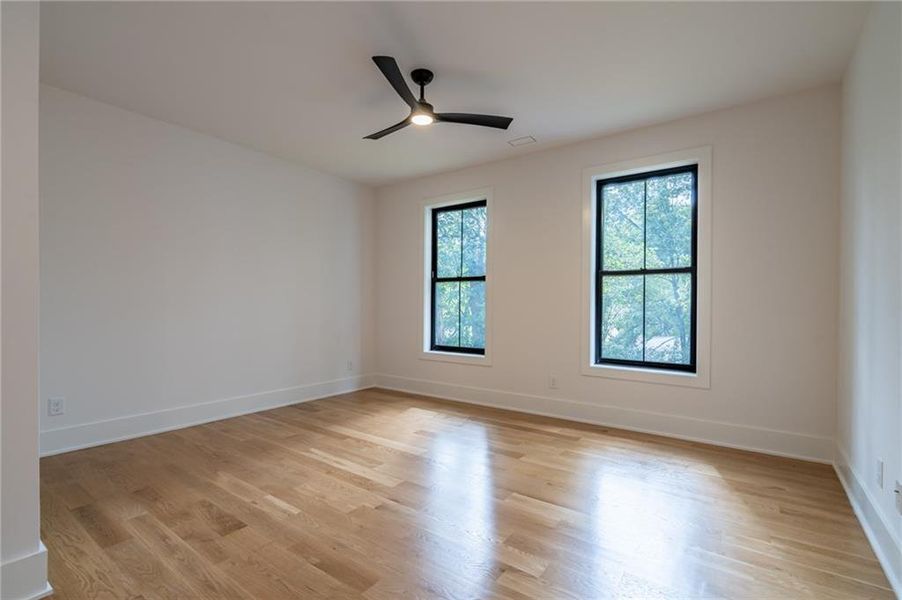 Spacious, unfurnished interior of a new home in , Brookhaven (Image 40).