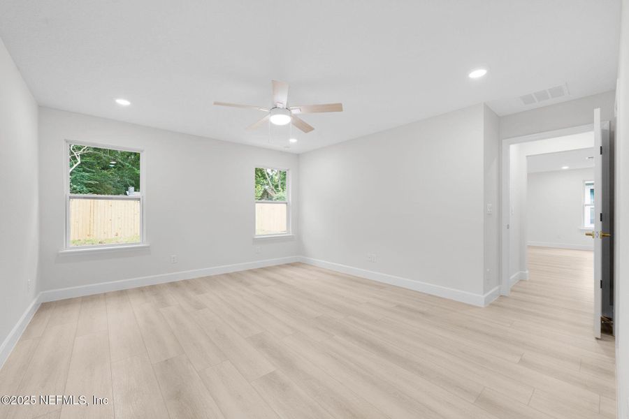 Spacious, unfurnished interior of a new home in , Jacksonville (Image 26). Spacious, unfurnished interior of a new home in , Jacksonville (Image 26).