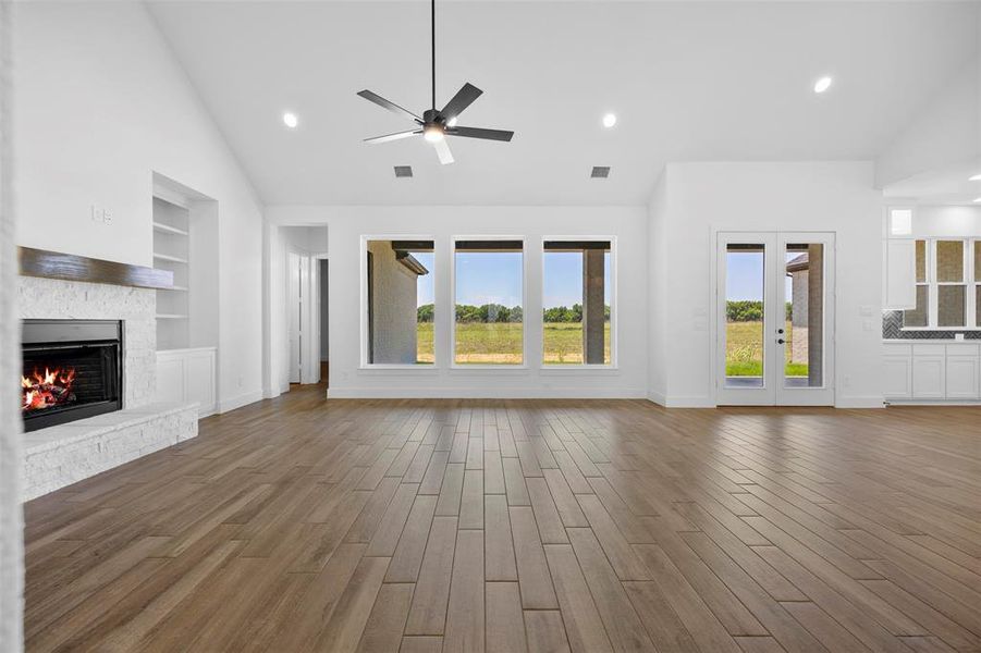 Spacious, unfurnished interior of a new home in , Waxahachie (Image 20).