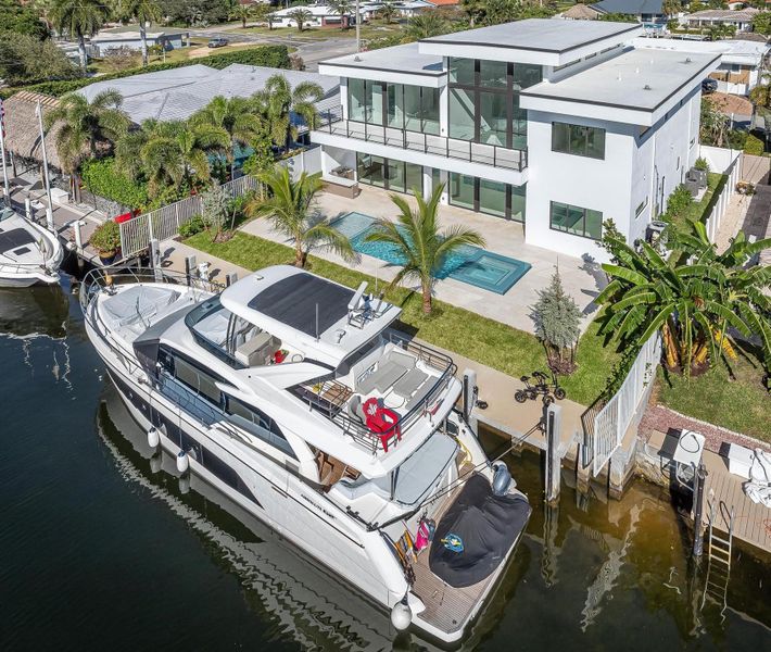 Image 40 of a home in .