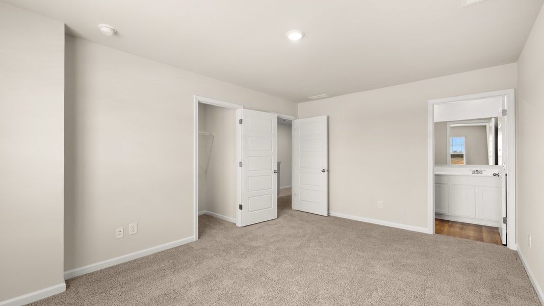 Spacious, unfurnished interior of a new home in The Gables at Agricultural Village, Perry (Image 18).