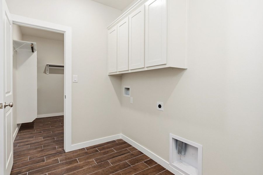 Spacious, unfurnished interior of a new home in Paloma Ranch, Harlingen (Image 10).