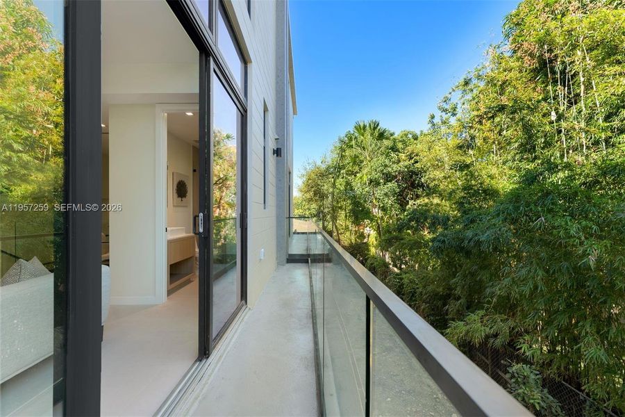 Exterior details and patio area of a home in , Miami (Image 26).