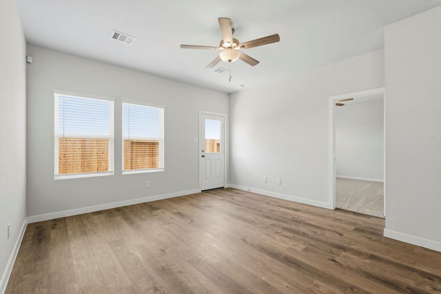 Spacious, unfurnished interior of a new home in Northpark South, Porter (Image 20).