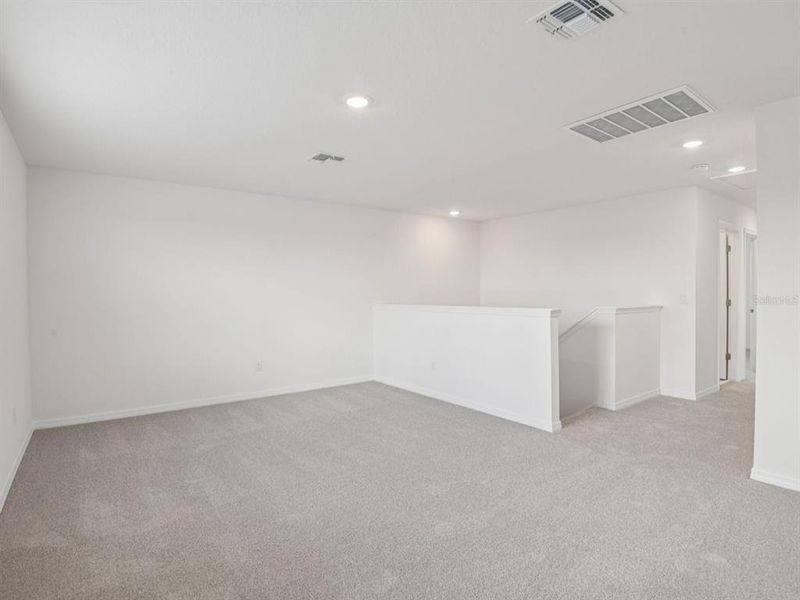 Spacious, unfurnished interior of a new home in Benton Hills - Classic Series, Brooksville (Image 8).