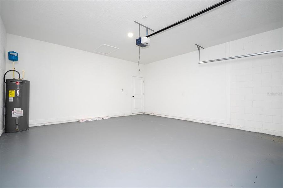 Spacious, unfurnished interior of a new home in , Ocala (Image 17). Spacious, unfurnished interior of a new home in , Ocala (Image 17).