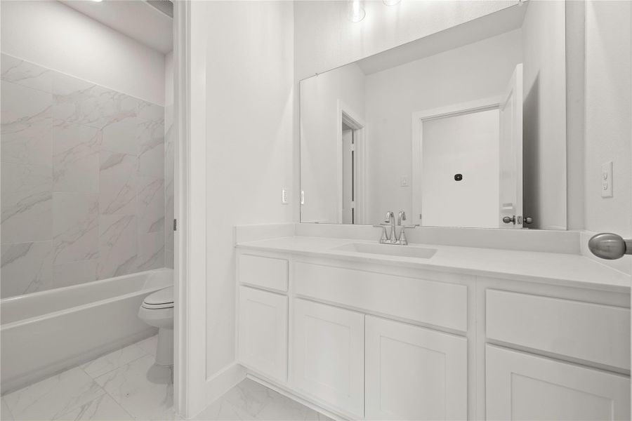 Representative image. Features, selections and colors may vary.