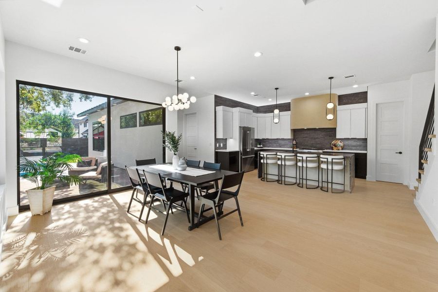 Lots of natural light Lots of natural light