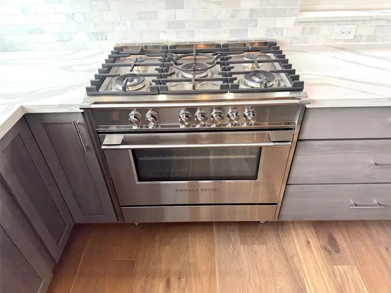 Close-up of interior finishes inside a home in Eastwood Green, Houston (Image 10).