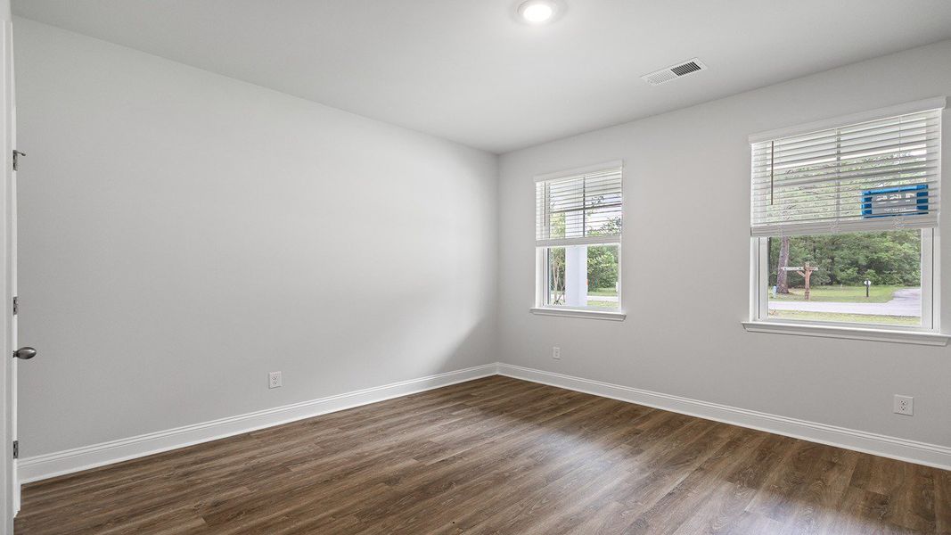 Spacious, unfurnished interior of a new home in Sheep Island, Summerville (Image 15). Spacious, unfurnished interior of a new home in Sheep Island, Summerville (Image 15).