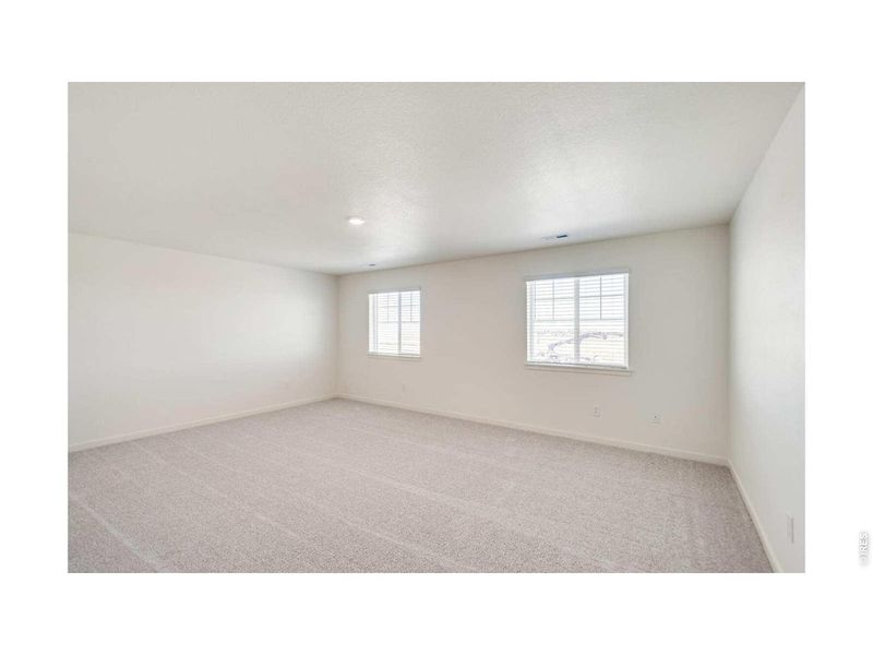 Spacious, unfurnished interior of a new home in Prairie Song, Windsor (Image 14).