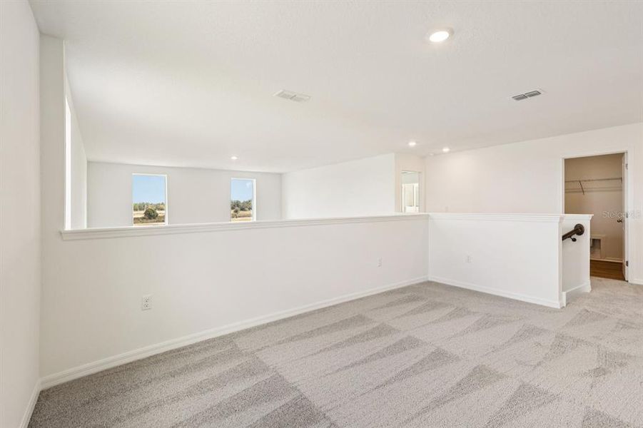 Spacious, unfurnished interior of a new home in Trailside, Mount Dora (Image 26).