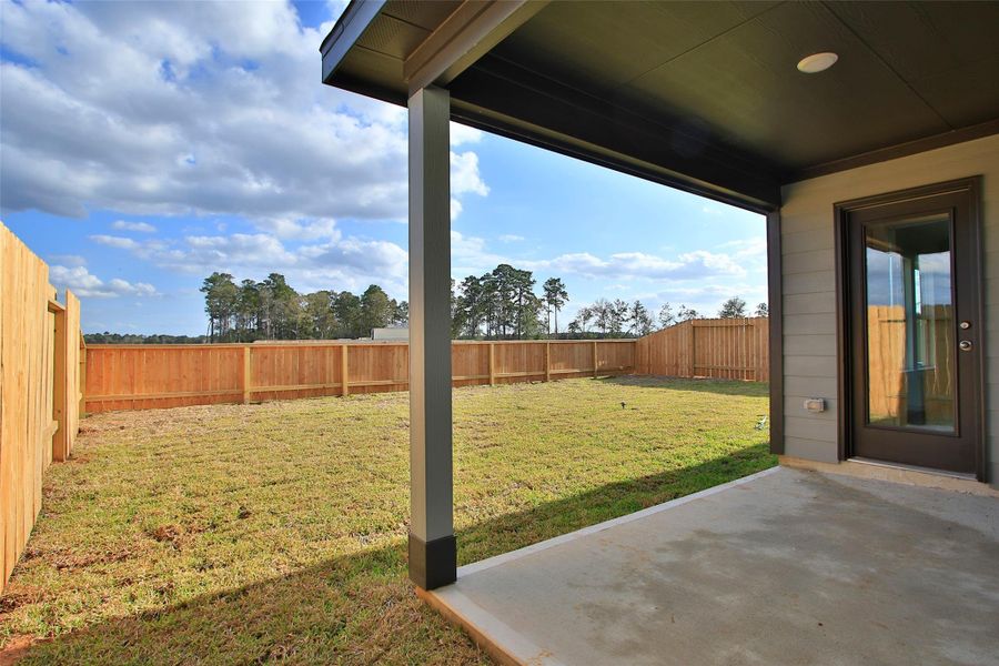 Exterior details and patio area of a home in Cielo, Conroe (Image 3). Exterior details and patio area of a home in Cielo, Conroe (Image 3).