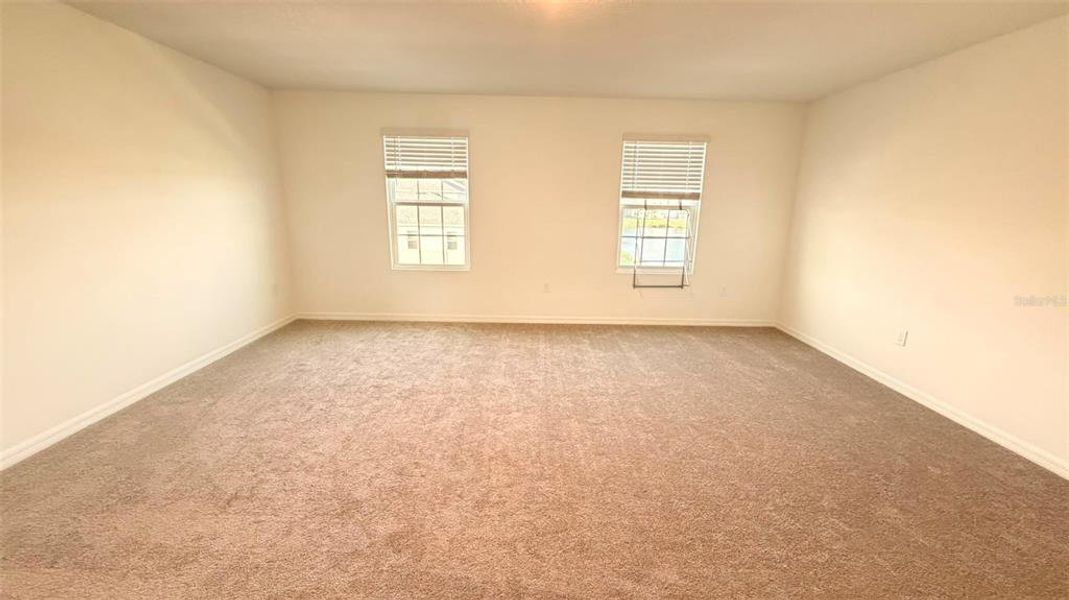 Spacious, unfurnished interior of a new home in , Kissimmee (Image 21).