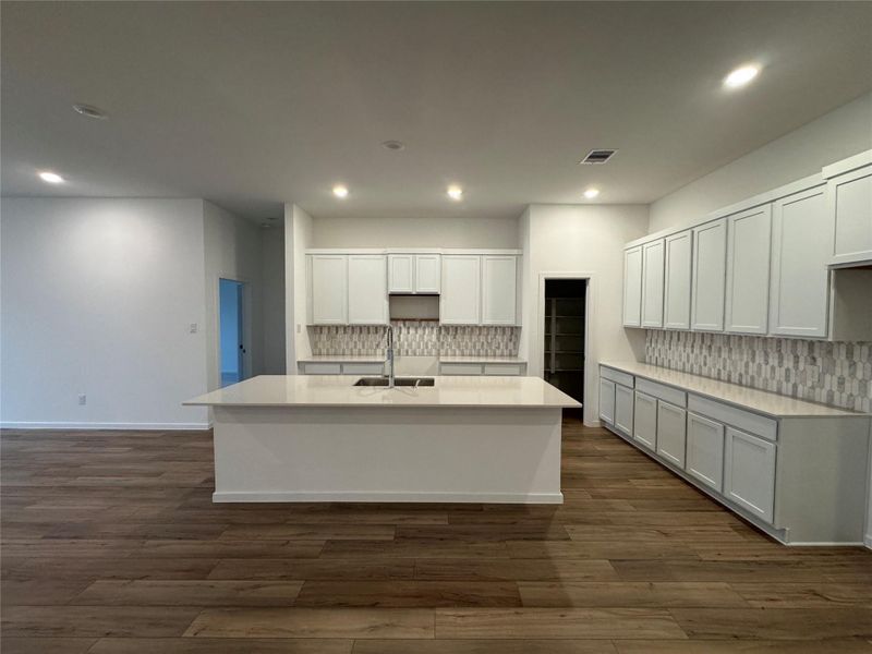 REPRESENTATIVE PHOTO NOT ACTUAL HOME*