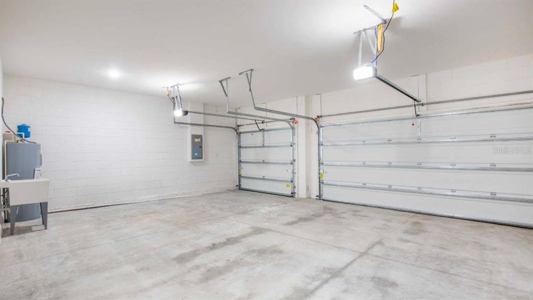 Model home - actual features may vary. Model home - actual features may vary.