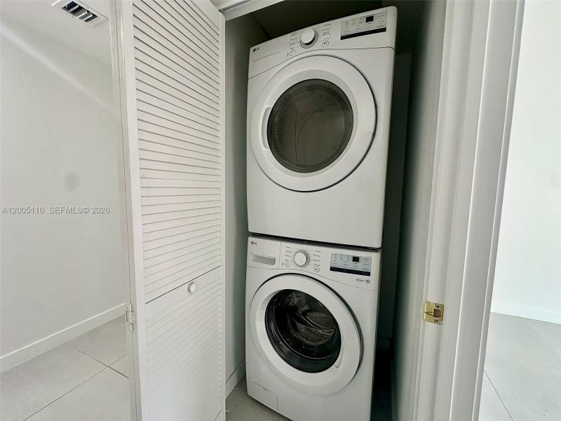Close-up of interior finishes inside a home in , Homestead (Image 14).