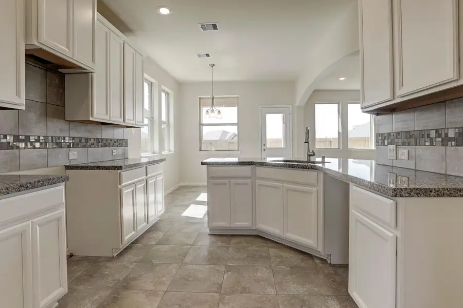 Plenty of cabinet and counter space (*Photo not of actual home and used for illustration purposes only.)