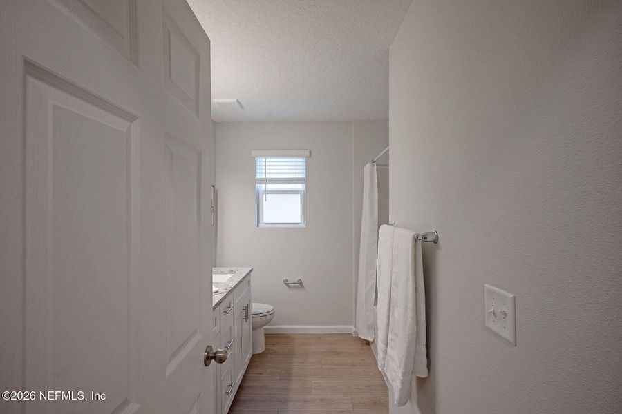 Spacious, unfurnished interior of a new home in , Jacksonville (Image 24).