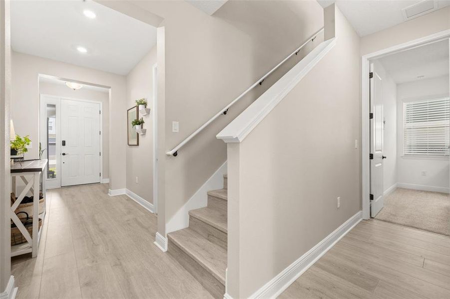 Spacious, unfurnished interior of a new home in Hartwood Landing, Clermont (Image 23).