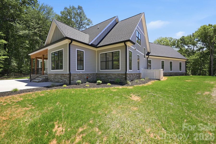 Image 46 of a home in .