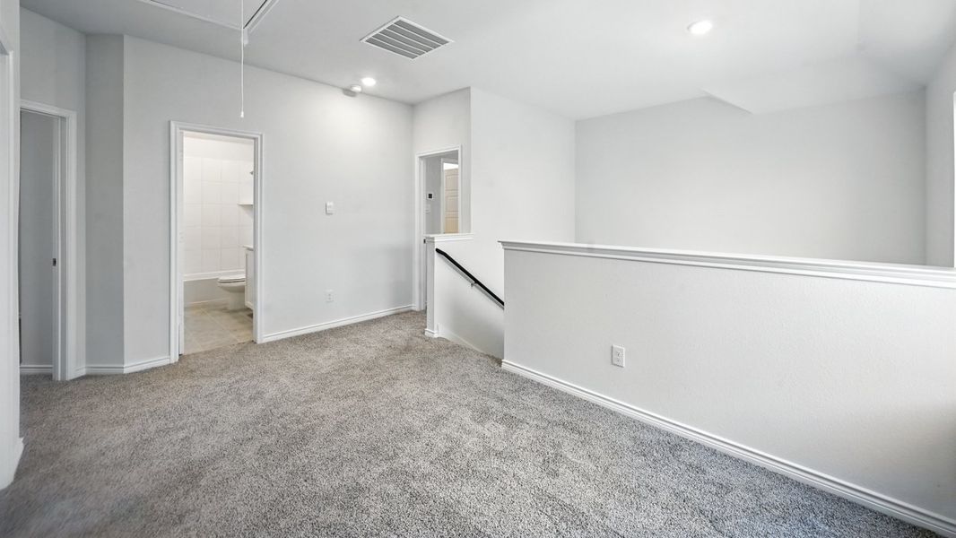 Representative unfurnished interior of a home built from the Aquamarine by D.R. Horton in Bel Air Village, Sherman (Image 10). Representative unfurnished interior of a home built from the Aquamarine by D.R. Horton in Bel Air Village, Sherman (Image 10).