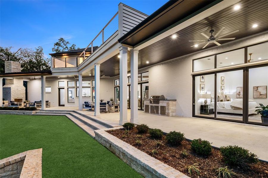 Exterior details and patio area of a home in , Mabank (Image 3).