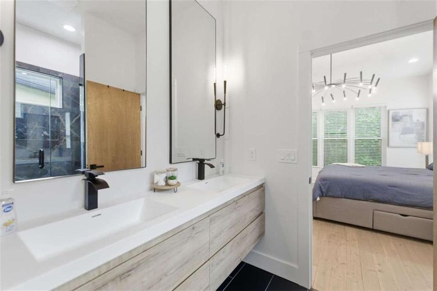 Furnished interior view inside a new home in , Atlanta (Image 47).