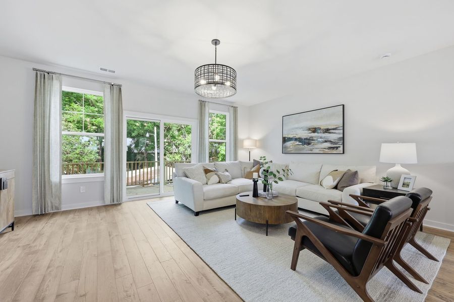 Representative furnished interior of a home built from the The Balfour by Stanley Martin Homes in Rhetts Cove, Johns Island (Image 16).