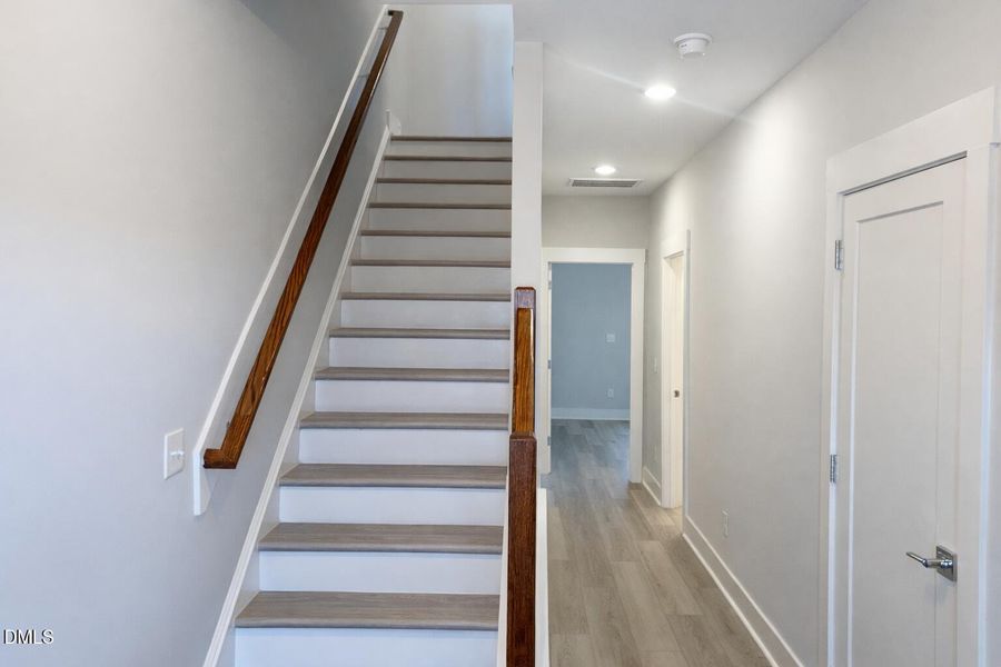 F4228DF9-CF6A-486F-A992-24A1D6903933 F4228DF9-CF6A-486F-A992-24A1D6903933