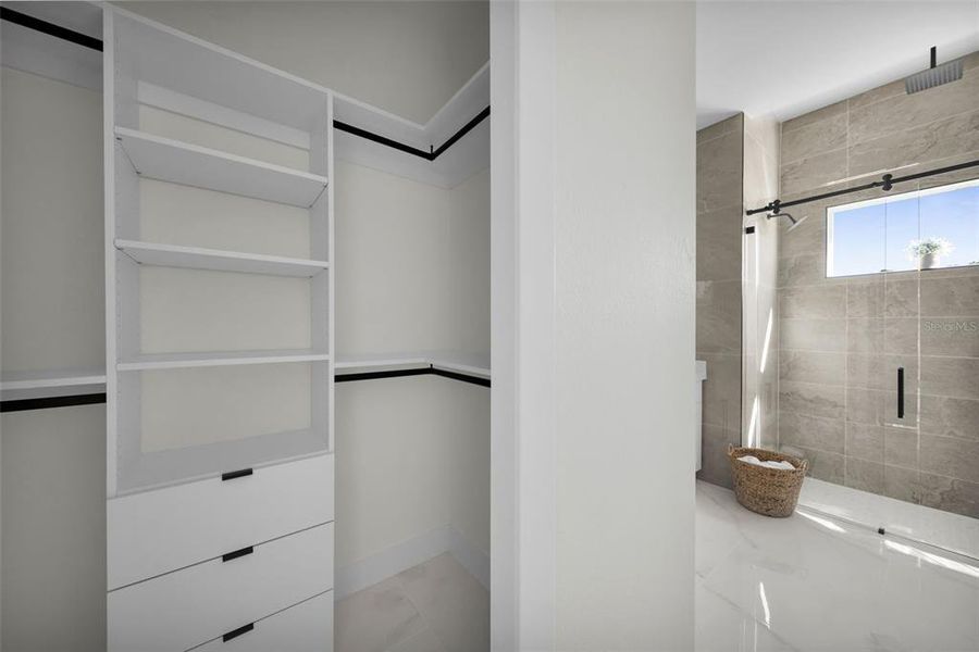 Image 47 of a home in .