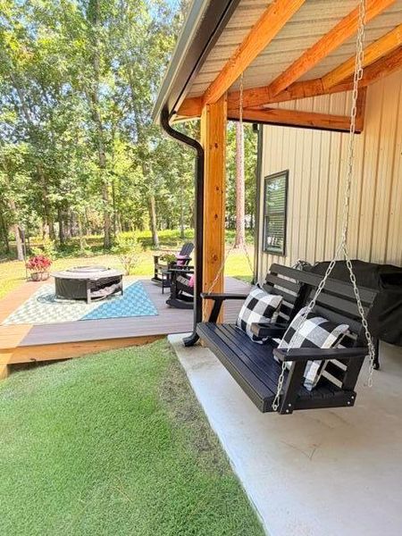 Exterior details and patio area of a home in , Manning (Image 43).