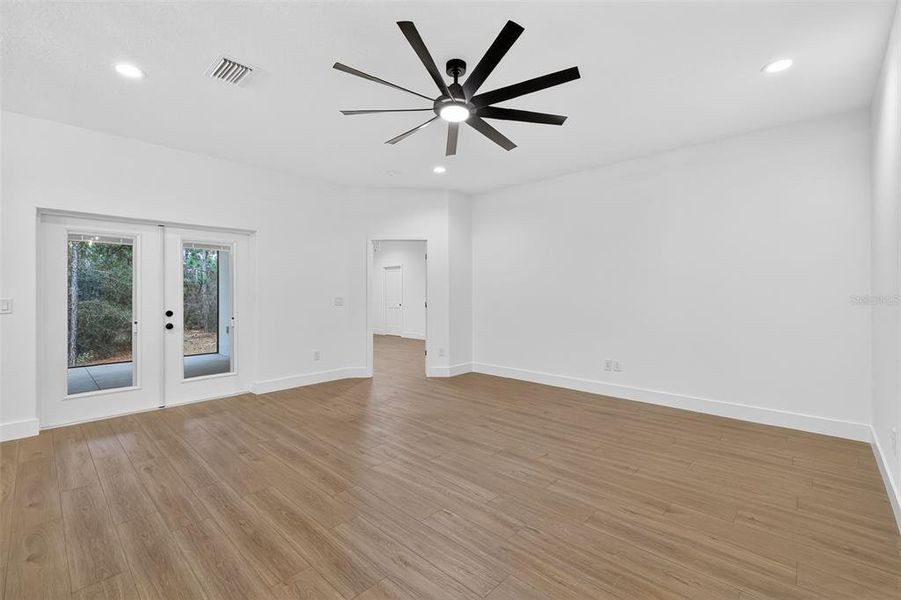 Spacious, unfurnished interior of a new home in , Wildwood (Image 19).