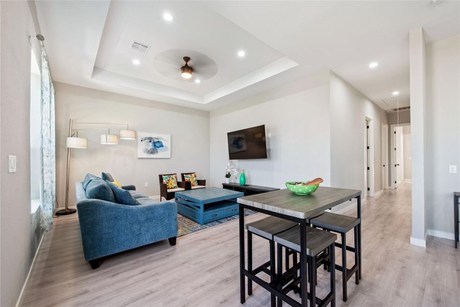 Furnished interior view inside a new home in , Kemah (Image 18).